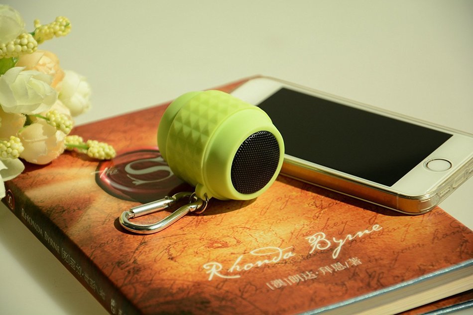 SNEED-Mountaineering Waterproof Mini Bluetooth Speaker Bluetooth Speaker Hook Multifunction , blue