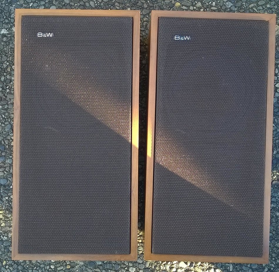 Bowers & Wilkins B&W Model D5 Bookshelf Home Audio Speakers (Pair) N2