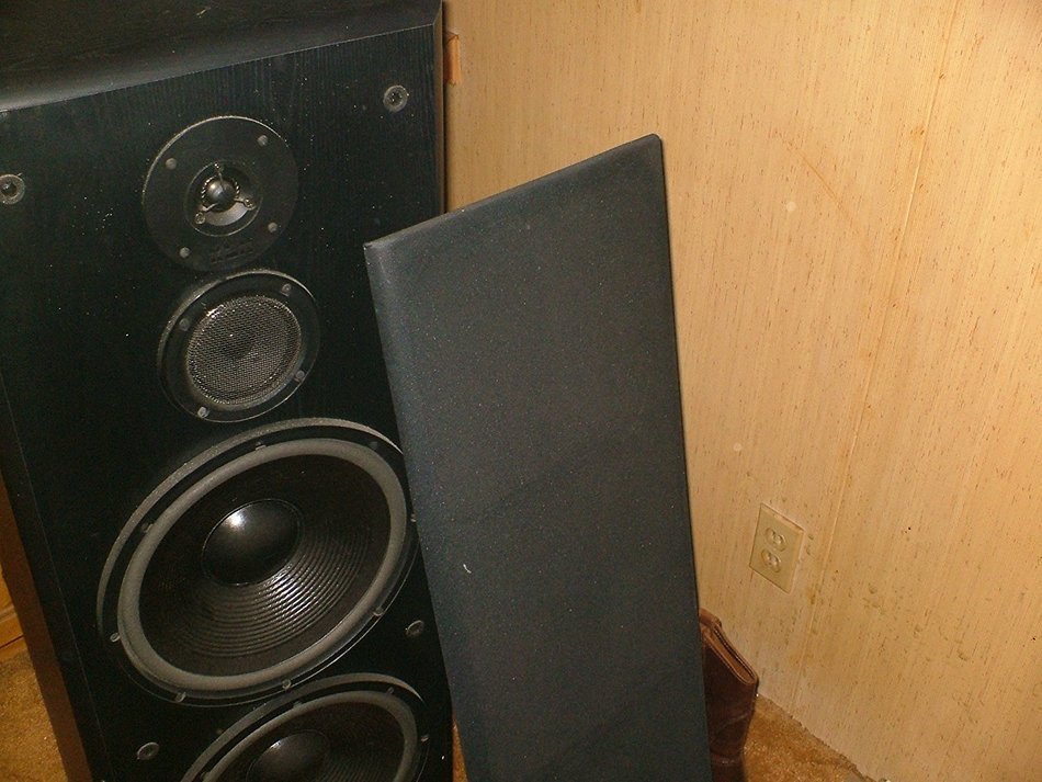 K.L.H. 4 WAY FLOOR STANDING SPEAKERS WITH COVERS N8