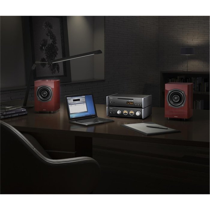 Teac AI-501DA-B Receiver with Integrated Amplifier and DAC's (Black) N8