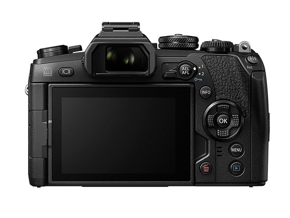 Olympus OM-D E-M1 Mark II Camera Body Only, 20.4 mega pixel with 3-Inch LCD, Black N3