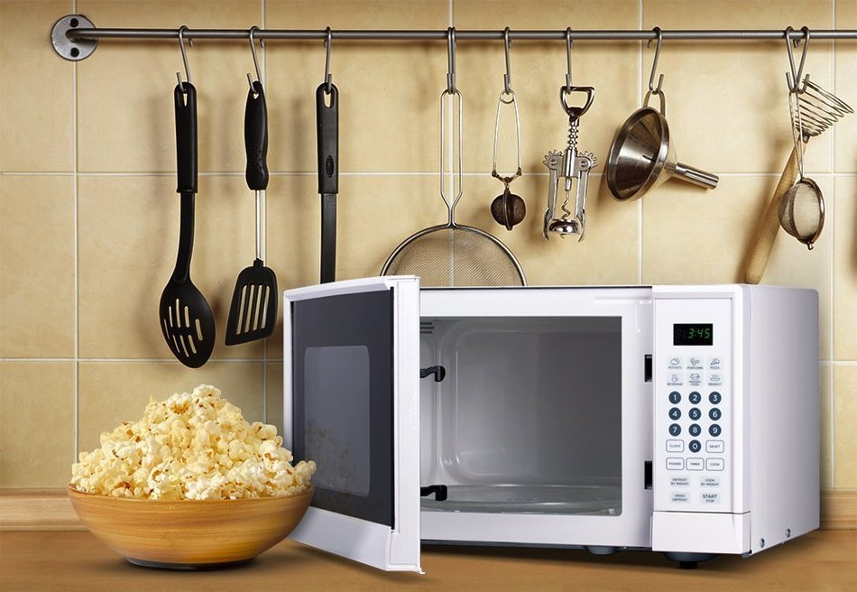 Westinghouse WM009 900 Watt Counter Top Microwave Oven, 0.9 Cubic Feet, Stainless Steel Front with Black Cabinet N6