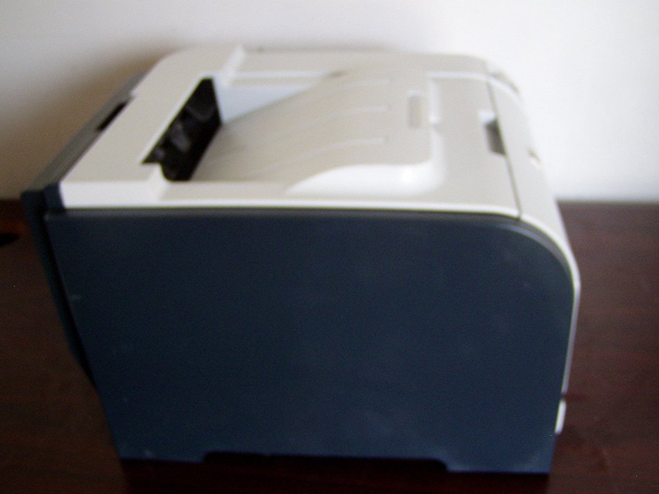 Hp Color Laserjet Cp2025n Cb494a Printer W/test Print Low P.c. No Toners nor Accessories N6