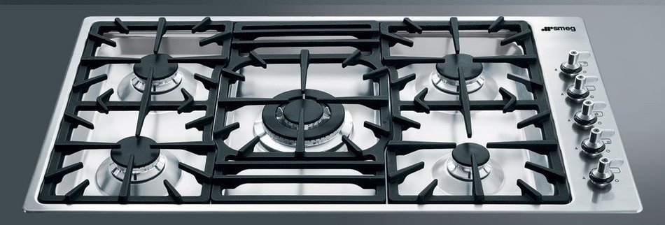 Smeg Classic Design PGF95U3 36" Sealed Burner Gas Cooktop With 5 Sealed Burners Including 3 Rapid Burners Stainless...