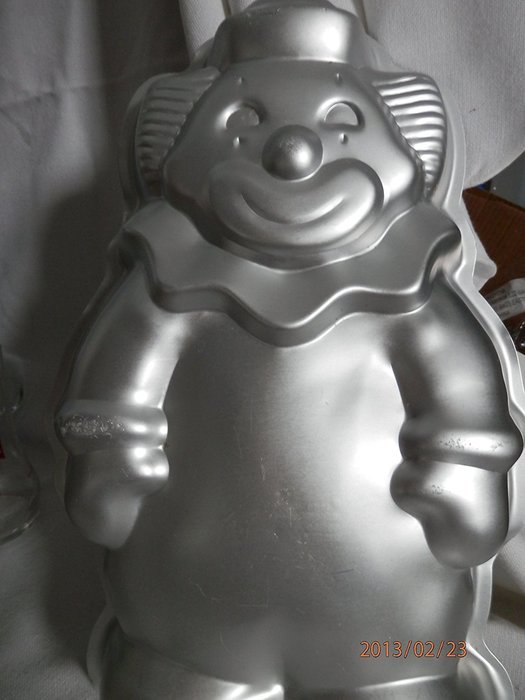Retired Wilton Circus Clown Cake Pan, 2105-9401, Rare Clown Cake Pan N2