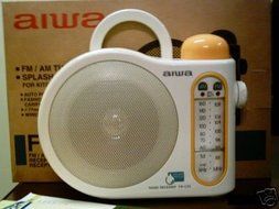 Aiwa FR-C70 Splash Proof Analog AM/FM Hangable Bath and Shower Radio