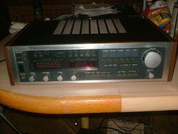 REALISTIC STA-2280 SYNTHESIZED AM/FM STEREO RECEIVER N2