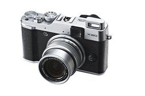 FUJIFILM Digital Camera X20S (Silver)12MP 2/3-inch EXR-CMOSII F2.0-2.8 Wide angle25mm 4x Optical Zoom F FX-X20S... N7