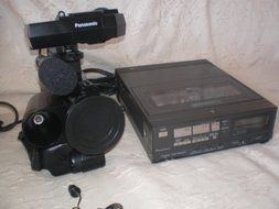 Panasonic WV-3240 Pro Line w/ AG-2400 VHS Portable Recorder Unit N9
