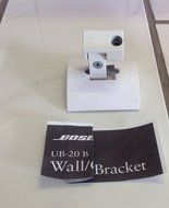 Bose premium jewel speaker w/wall bracket white N4
