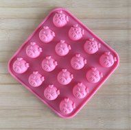 16 Cavities Vivid Expression Pig-Man Cake Molds Silicone Jello Chocolate Candy Molds (Pink, Pack of 1) N3