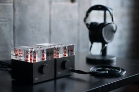 Woo Audio WA7d Fireflies Duo with WA7tp (tube power supply) upgrade in Black N3