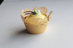 24pcs Sea Shells Seashell Laser Cut Cupcake Wrappers Decoration Wedding Birthday Party Decoration (Purple) N7