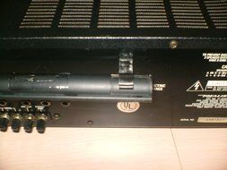 REALISTIC STA-2280 SYNTHESIZED AM/FM STEREO RECEIVER N9