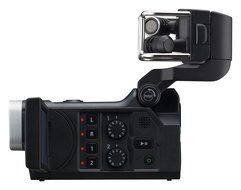 Zoom&nbsp;Q8 Handy Video Recorder Bundle with SCQ-8 Case and Austin Bazaar Polishing Cloth N4