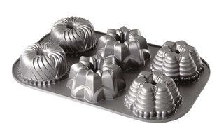 Nordic Ware Pro Cast Multi Mini Bundt Pan