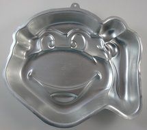 Wilton Teenage Mutant NINJA Turtle Cake Pan -- RETIRED N2