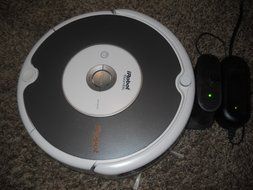 Irobot&reg; Roomba&reg; 585 Vacuum Cleaning Robot with AeroVac Technology N3