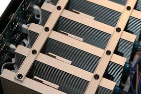 Earthquake - Cinenova Grande IR-16 Power Amp N8