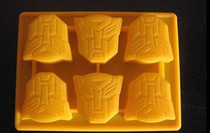 TRANSFORMERS OPTIMUS PRIME AUTOBOTS DECEPTICON BIRTHDAY CANDY MOLD PARTY SET 3 N5