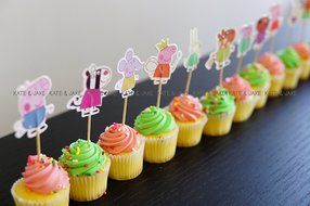 Kate &amp; Jake Set of 24 Peppa Pig inspired cupcake toppers food picks cake toppers N2