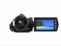 Sony HDR-CX7 AVCHD 6.1MP High Definition Flash Memory Camcorder with 10x Optical Zoom (Discontinued by Manufacturer) N3