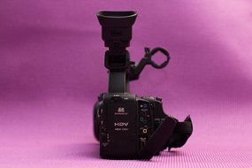 Canon XH A1 HDV 1080i Digital Video Camcorder w/ Camera Light N7