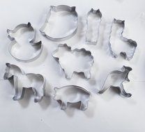 Yunko 8pcs Farm Animals Cartoon Stainless Steel Cookie Cutter Fondant Cutter Cake Decorating Tools Sheep Horse... N2