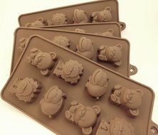 set of 4 chocolate candy molds, Lions/bears/hippos- silicone molds for ice, candy, chocolate, jellos, gummies,... N2