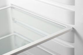 Danby DPF073C1WDB 22" Top Freezer Refrigerator with 7.3 cu. ft. Capacity Energy Star Qualified Mechanical Thermostat... N5