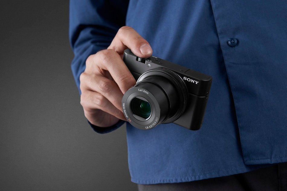 Sony Cyber-shot Rx100 with 3.6x Zoom - International Version (No Warranty) N7