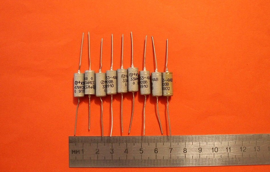 Capacitor tantalum K53-4AV 20V 33uF USSR 8 pcs