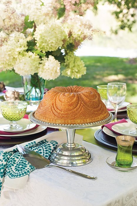 Set of 2 Nordic Ware Cake Chiffon and Vaulted Cathedral Bundt Pans