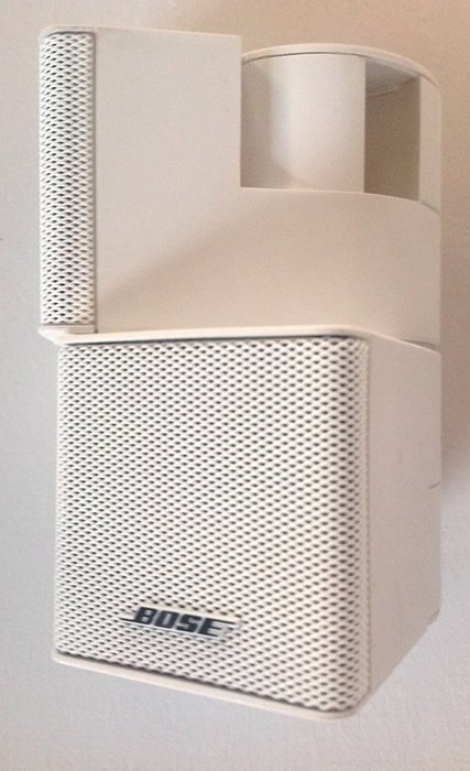 Bose premium jewel speaker w/wall bracket white N3