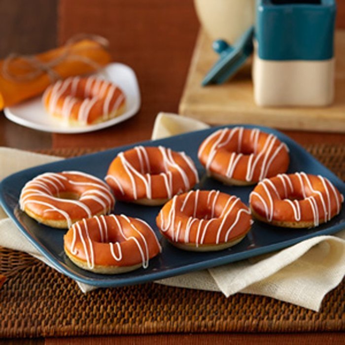 Wilton Nonstick 6-Cavity Donut Pan N9