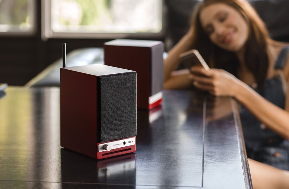 Audioengine HD3 Powered Bookshelf Speakers (Pair) Walnut N8