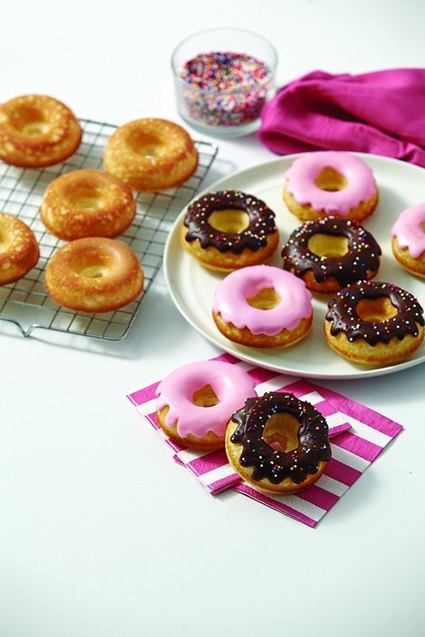 Wilton Nonstick 6-Cavity Donut Pan N10