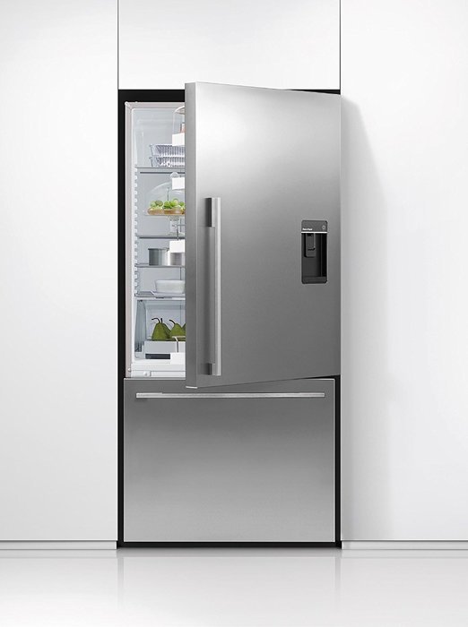 Fisher Paykel RF170WDRUX4 17cuft Counter Depth I&W SS Flat Door RH