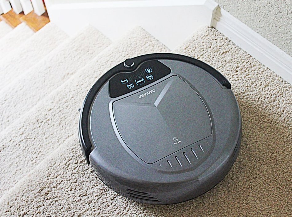 Infinuvo Hovo 650 Robotic Vacuum with HEPA Filter, UV Lamp, Home Base, Scheduler, Virtual Blocker & Water Tank... N2