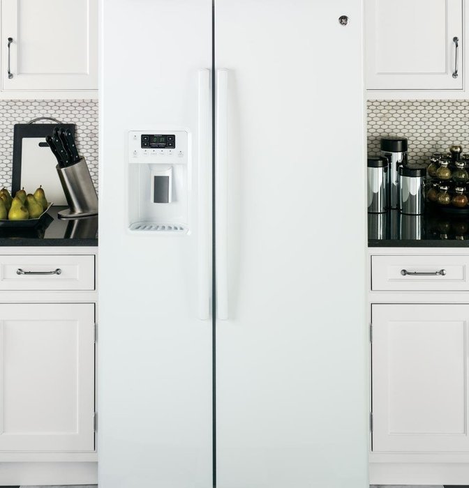 GE GSS25GGHWW 25.4 Cu. Ft. White Side-By-Side Refrigerator N5