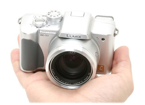 Panasonic Lumix DMC-FZ3 3MP Digital Camera with 12x Image Stabilized Optical Zoom N4