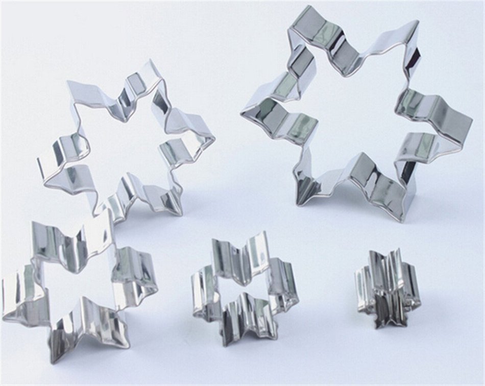 HENGSONG Biscuit Cooker Snowflake, Ice Crystal 5-pc Stainless Steel Candy Making Molds N4