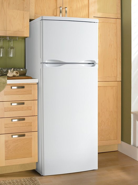 Danby DPF073C1WDB 22" Top Freezer Refrigerator with 7.3 cu. ft. Capacity Energy Star Qualified Mechanical Thermostat... N3