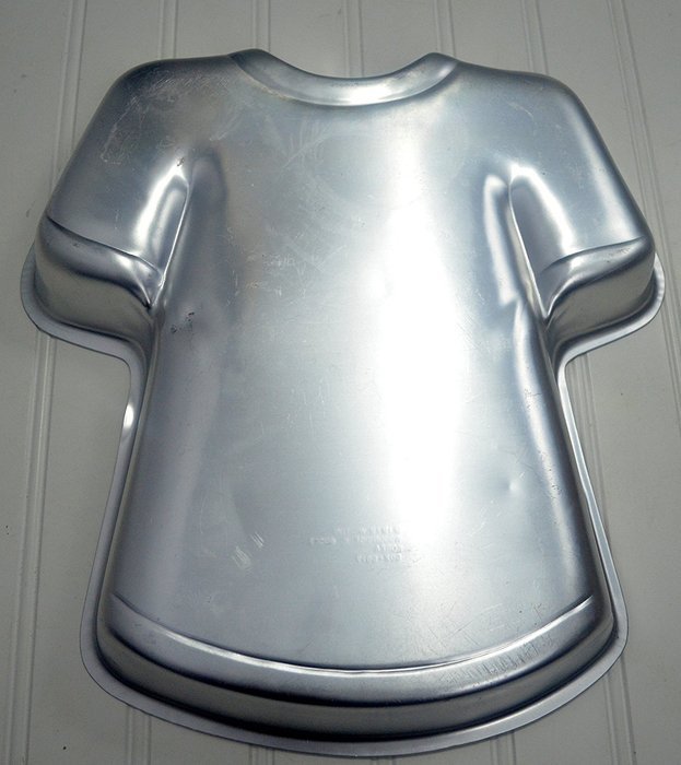 Wilton Tshirt Cake Pan 2105-2347 N2
