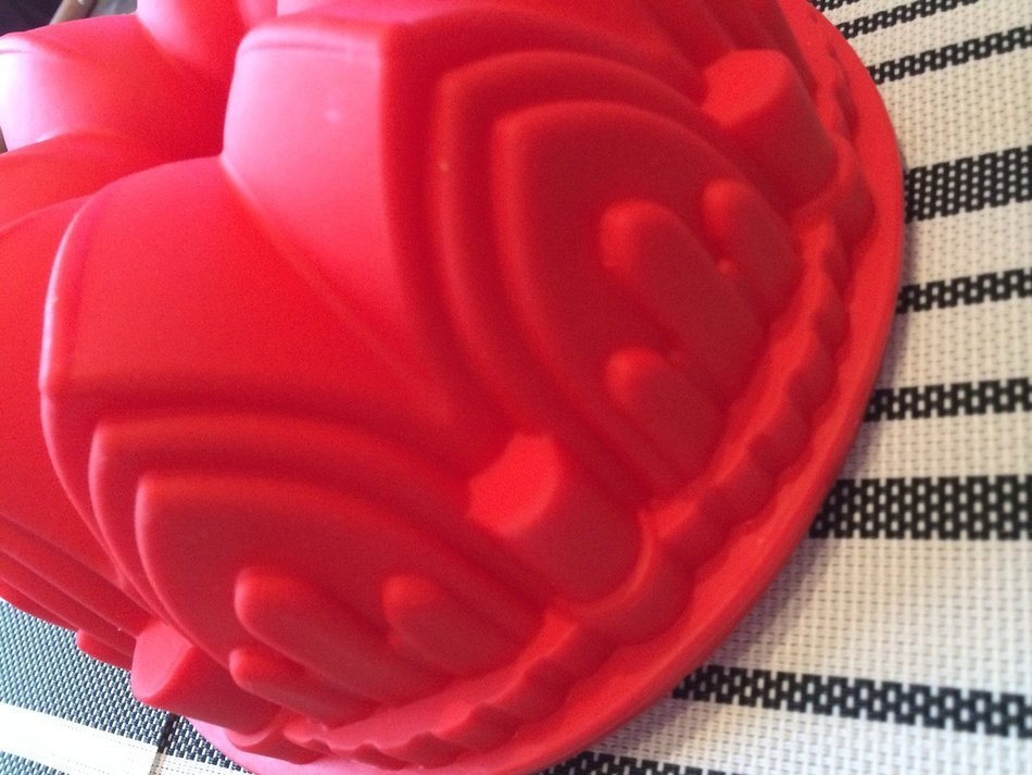 Gorgeous! Castle-shaped ring in the birthday party Silicone Cake Mold Crown Hall cake