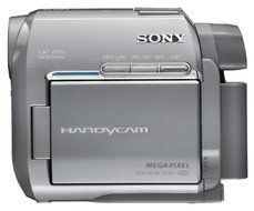 Sony DCRHC40 MiniDV Digital Handycam Camcorder w/10x Optical Zoom (Discontinued by Manufacturer) N3