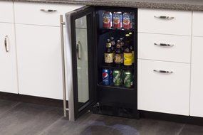 Marvel ML15BCG1RS Beverage Center, Glass Door, Right Hinge, 15-Inch, Stainless Steel N4