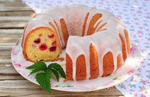 Elite Kitchenware 4 Piece Nonstick Cake Pans Set with 9 Inch Round Cake Pans, 9 Inch Spring form Cake Pan and... N7