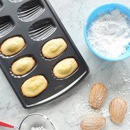 Wilton Advance - Select Nonstick 12-Cavity Madeleine Pan in Gunmetal N4
