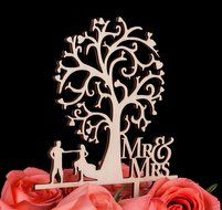LOVENJOY Gift Box Pack Mr and Mrs Dancing Bride and Groom Tree Silhouette Rustic Wedding Cake Toppers Wood (5.7... N2